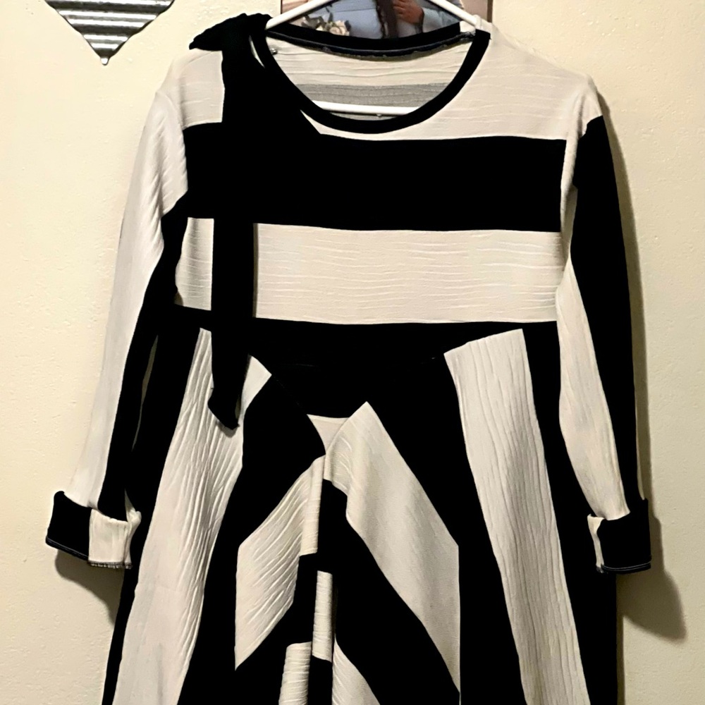 🖤SOLD 🖤Womens top